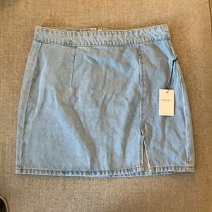 Denim mini skirt with small slit